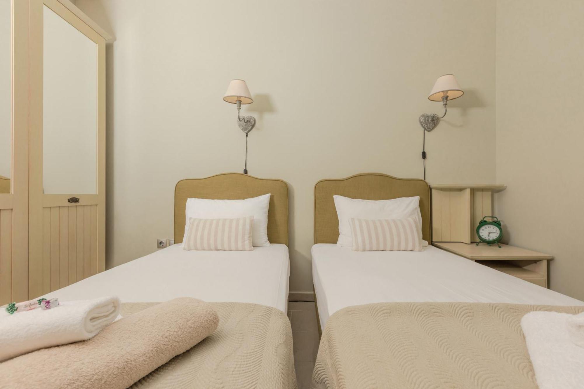 Talizeti Home - Adults Only Sarti Buitenkant foto